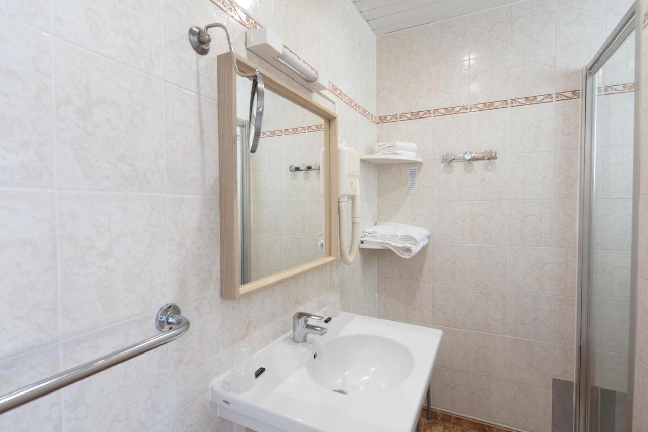 Hotel Les Rocailles 몬타냑 외부 사진